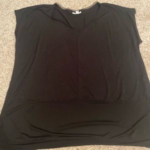 Lightweight black top
